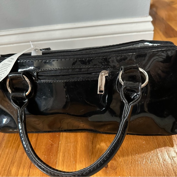 Insulated wine clutch with corkscrew - Picture 3 of 5